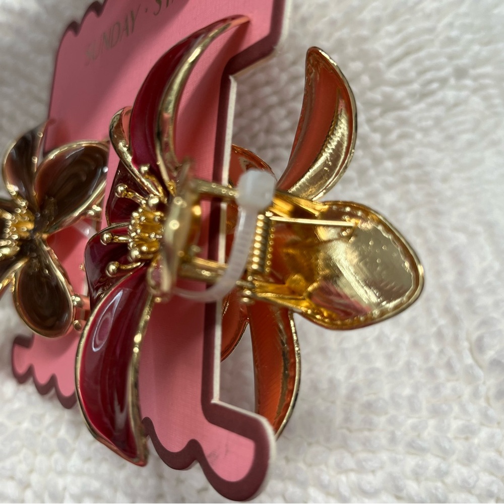 NWT ⚜️🌺⚜️ Sunday State gorgeous Hair Claw Enamel Clips set of 2 - Picture 9 of 9